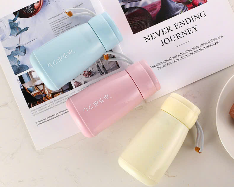 Bình Thủy Tinh Đựng Nước Chữ NHẬT BẢN 340ml Có Quai Đeo