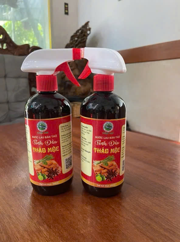 Nước Ngũ Hương Lau Bàn Thờ 500ml Tinh Dầu Thảo Mộc