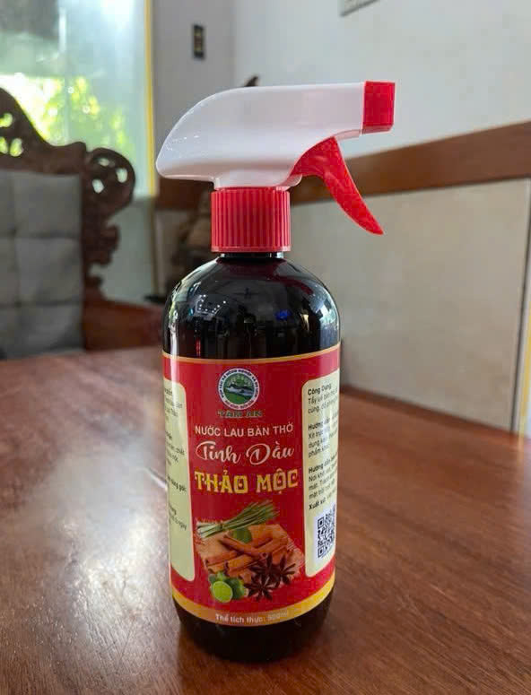 Nước Ngũ Hương Lau Bàn Thờ 500ml Tinh Dầu Thảo Mộc