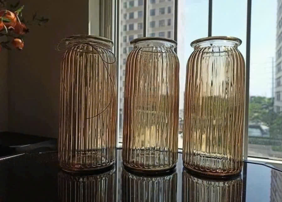 Lọ hoa thuỷ tinh sọc phong cách Bắc Âu