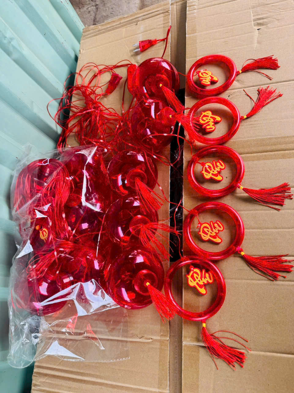 Dây đèn nháy vòng trang trí Tết chữ Việt