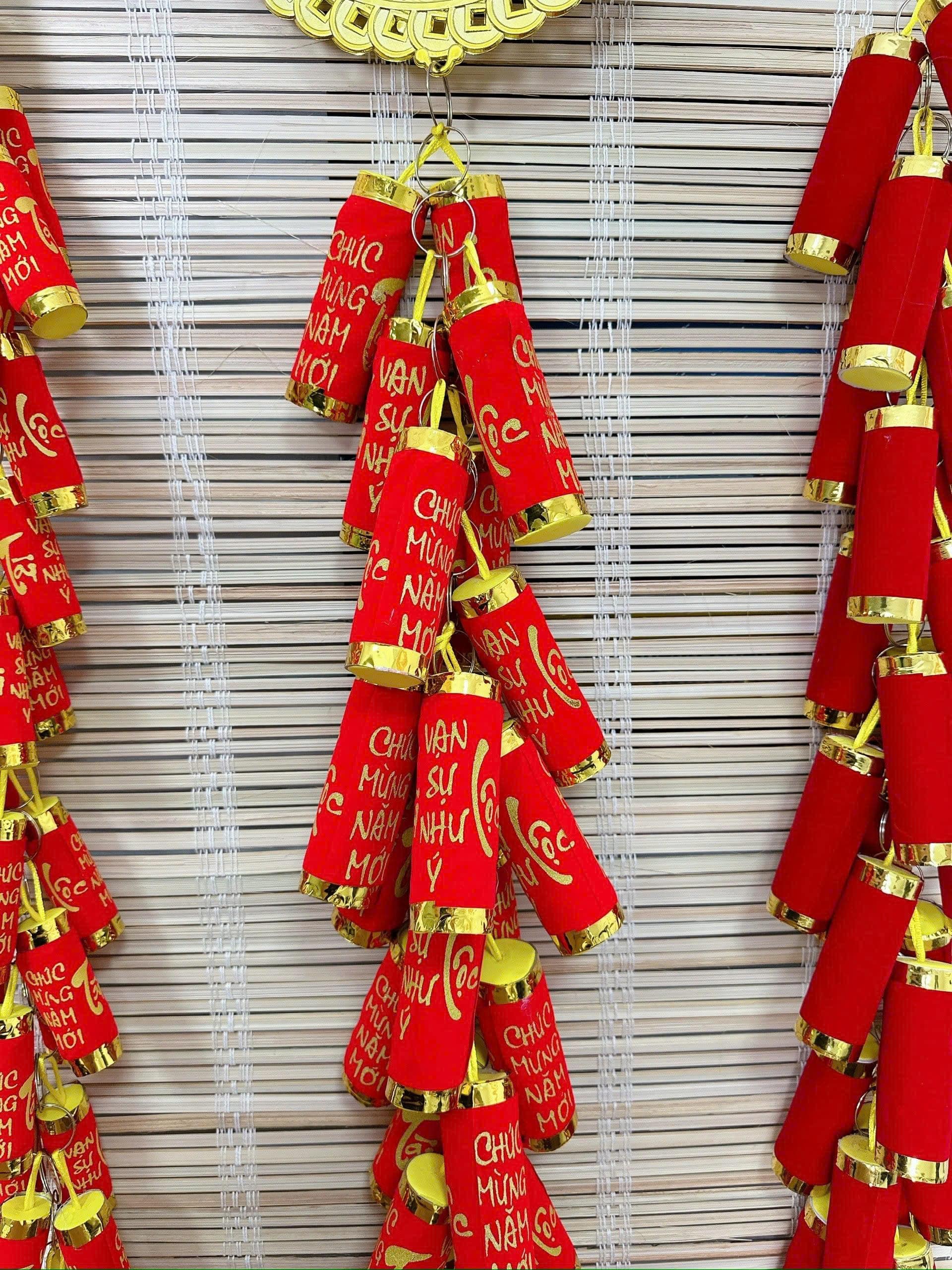 Dây pháo giả trang trí Tết hoạ tiết con Cá size 11