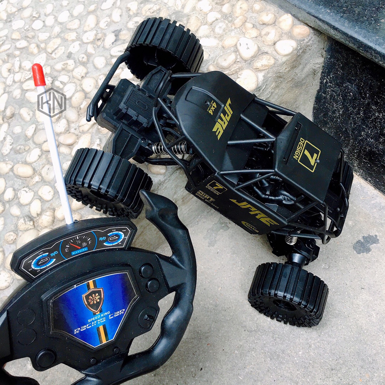 Xe ô tô siêu địa hình JPRE điều khiển từ xa cao cấp