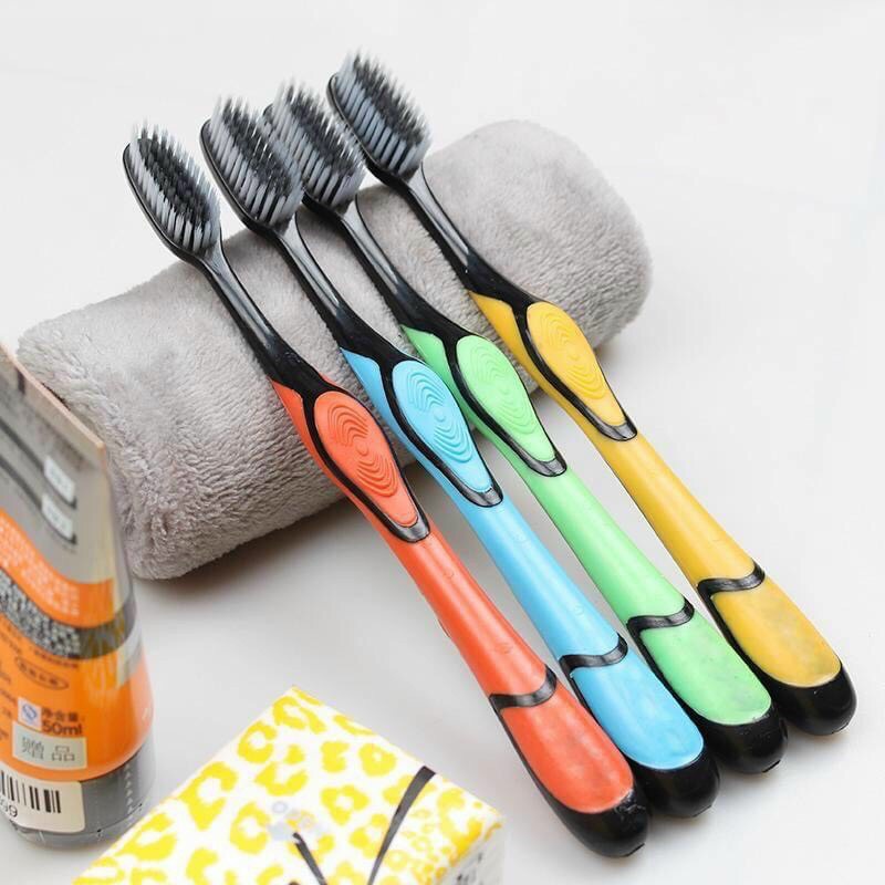 Hộp 30 cái bàn chải đánh răng than tre hoạt tính Hàn Quốc