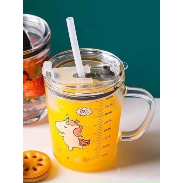 Cốc thủy tinh pha sữa có vạch chia và ống hút