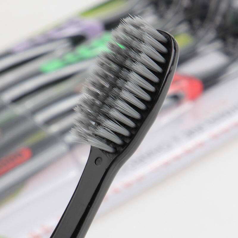 Hộp 30 cái bàn chải đánh răng than tre hoạt tính Hàn Quốc