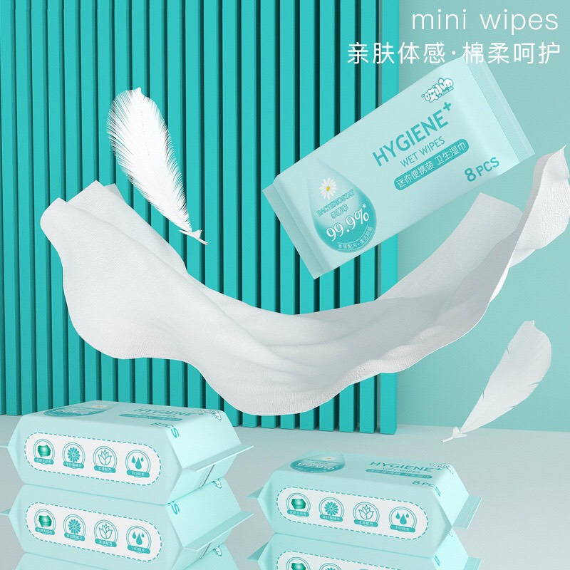 Khăn giấy ướt mini dễ thương bỏ túi tiện lợi