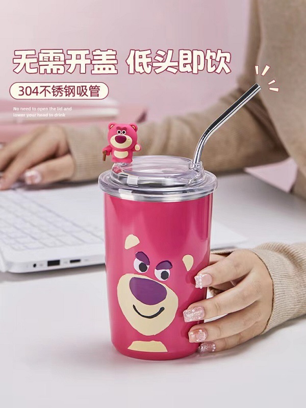 Ly giữ nhiệt hình gấu dâu Toy 450ml kèm ống hút