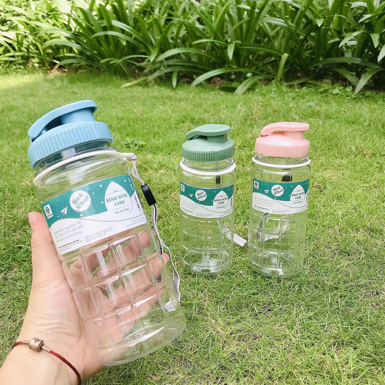 Bình nước caro học sinh Việt Nhật cho bé 550ml