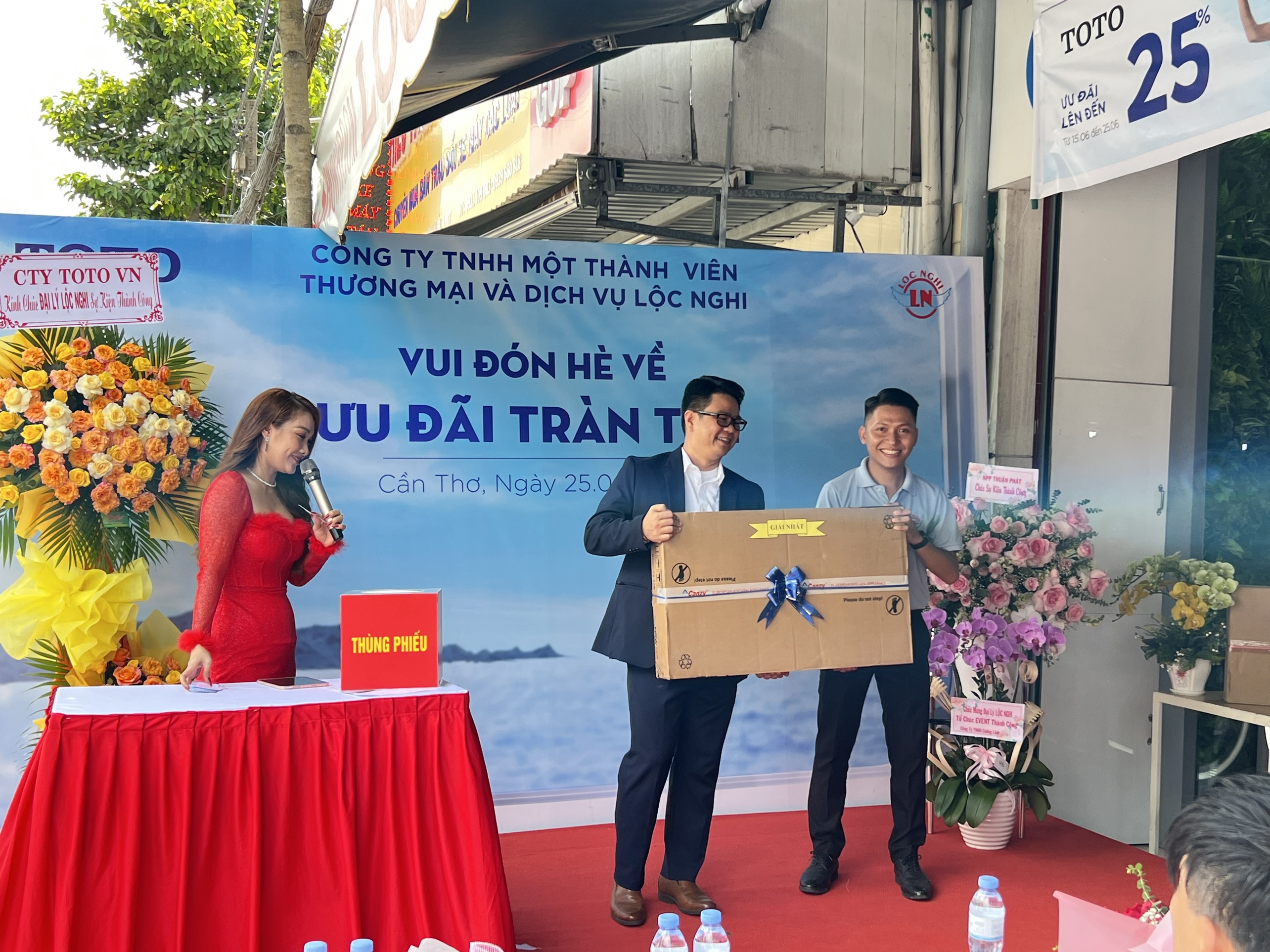 MUA SẮM THẢ GA - NHẬN QUÀ CỰC ĐÃ 01.7-23.7.2023