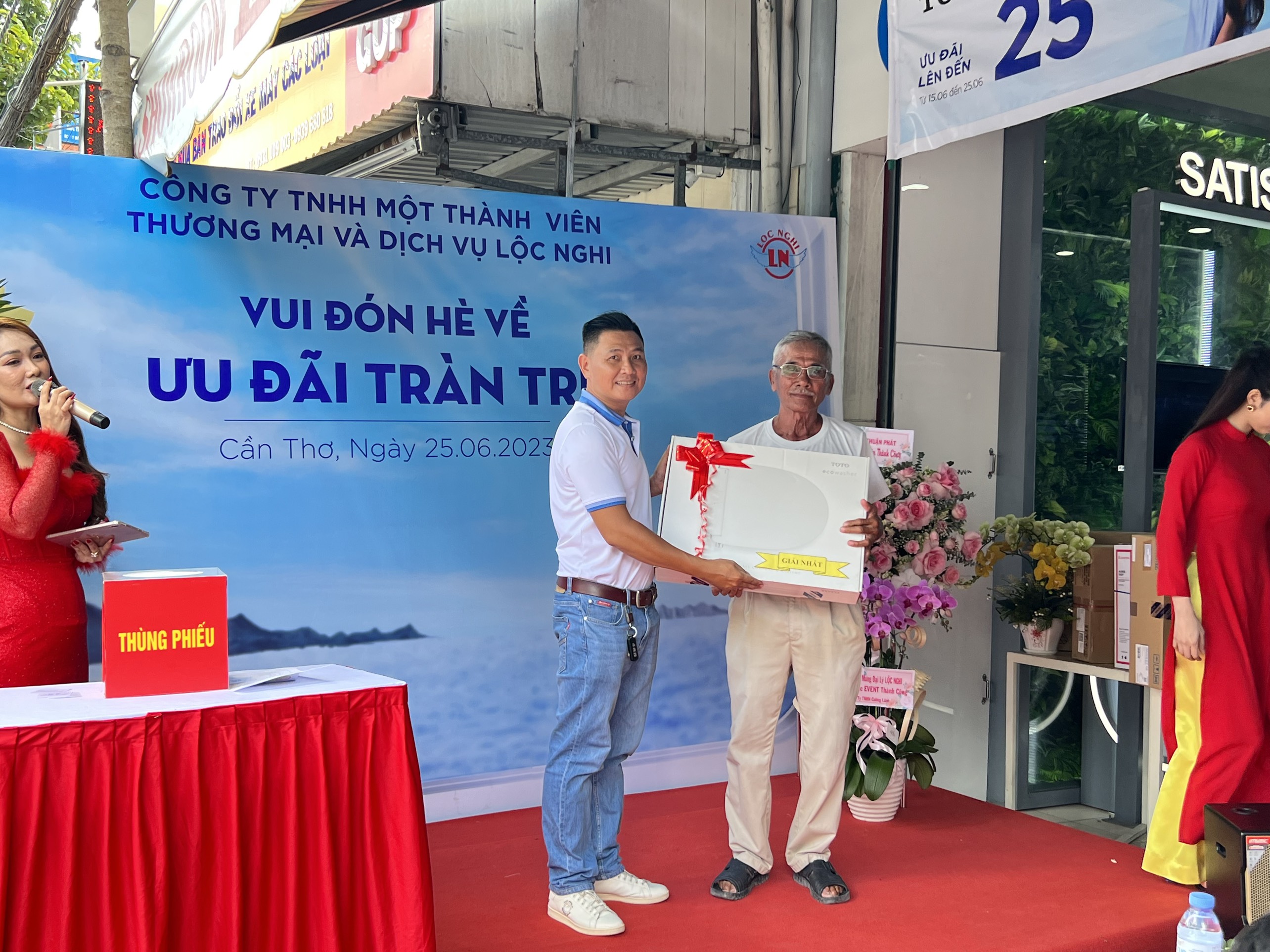 MUA SẮM THẢ GA - NHẬN QUÀ CỰC ĐÃ 01.7-23.7.2023