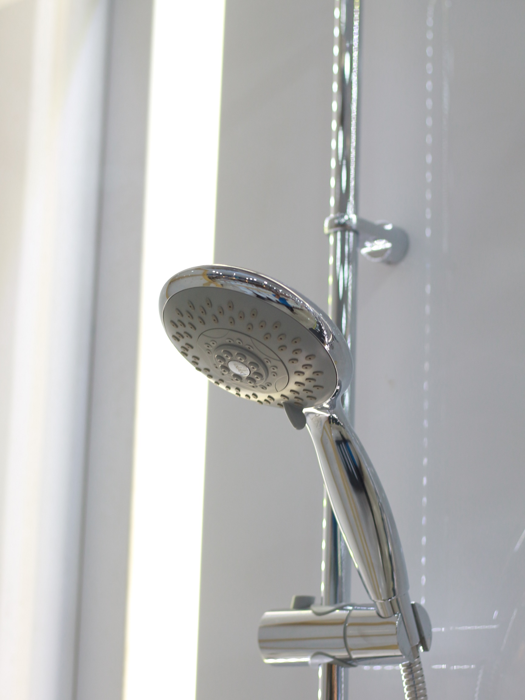 Sen cây tắm đứng nóng lạnh INAX BFV-1115S-3C (BFV1115S3C)