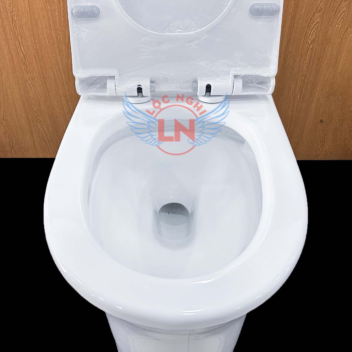 Bồn cầu 1 khối Ryoni 817P