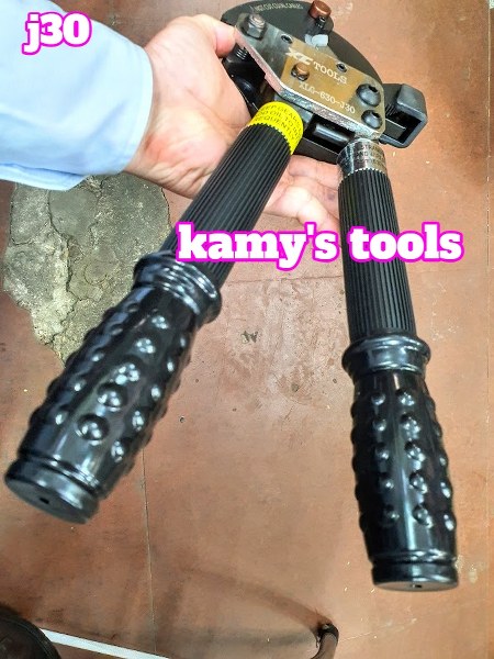 Kìm cắt cáp nhông J30 loại có đế thép đúc, cắt nhôm lõi thép acsr 620mm2, kéo cắt cáp