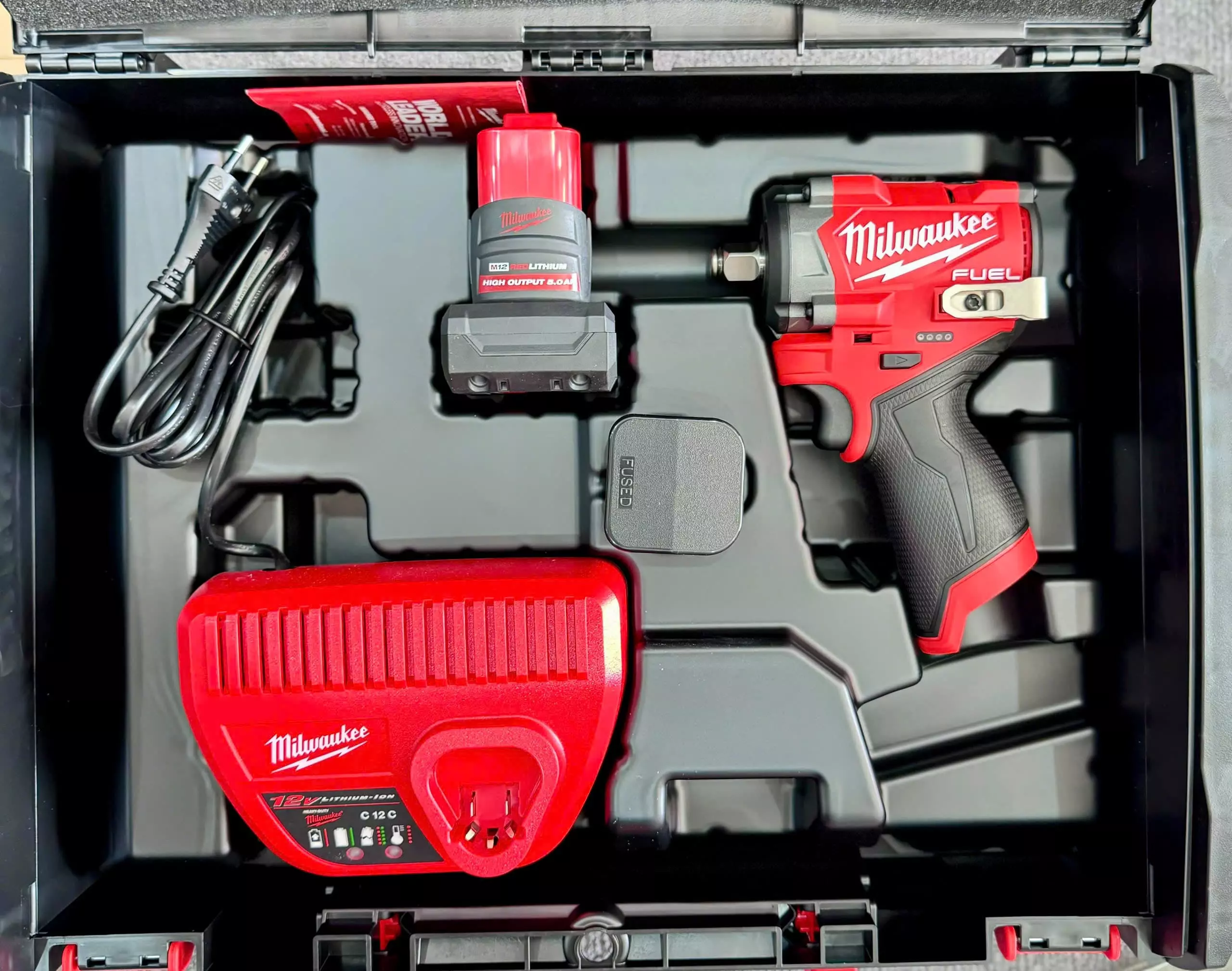 Bộ máy siết bu lông Stubby M12 FIW2F12