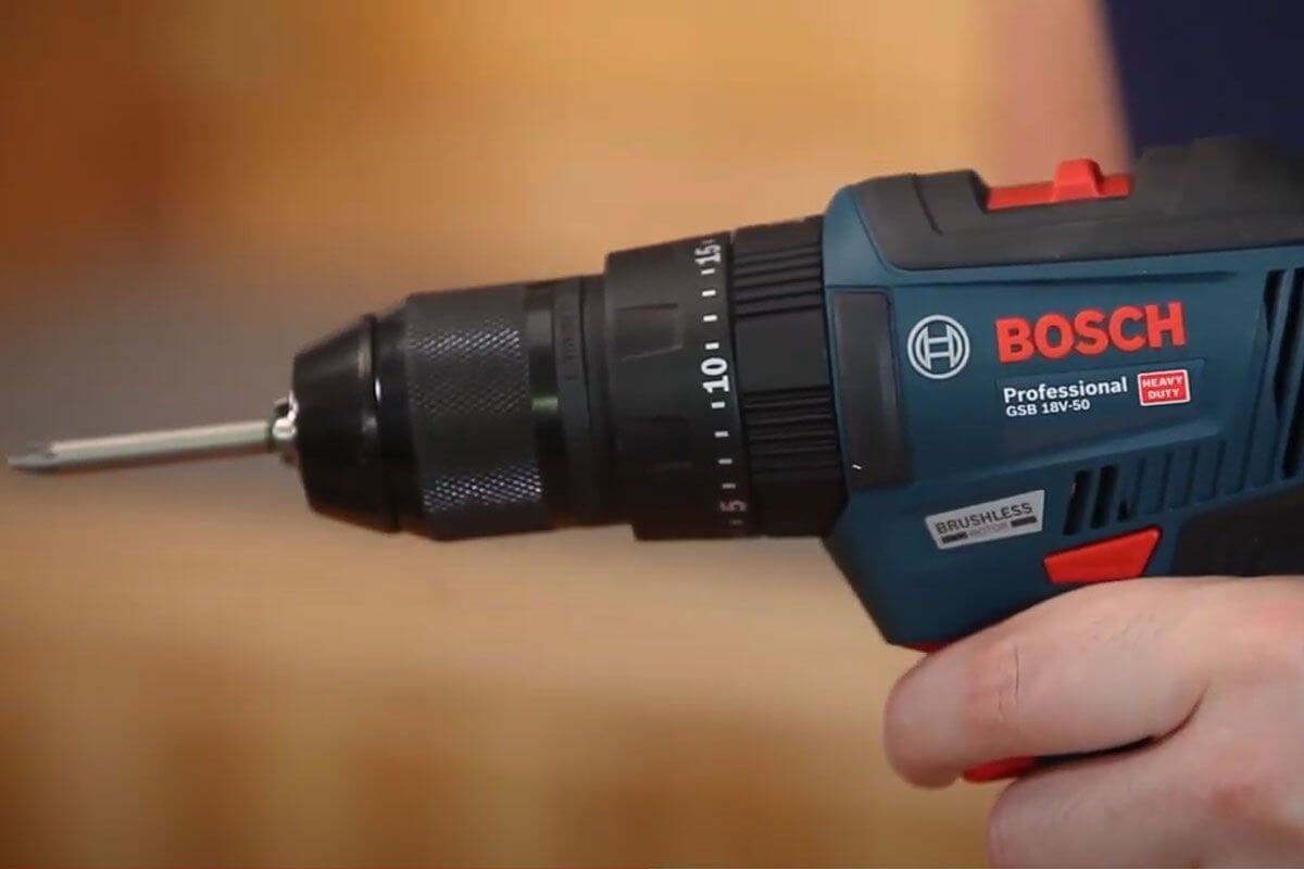 Máy khoan động lực dùng pin GSB 18V-150C (SOLO)