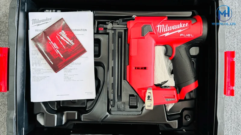 Máy bắn đinh dùng pin Milwaukee M12 FCN18GS