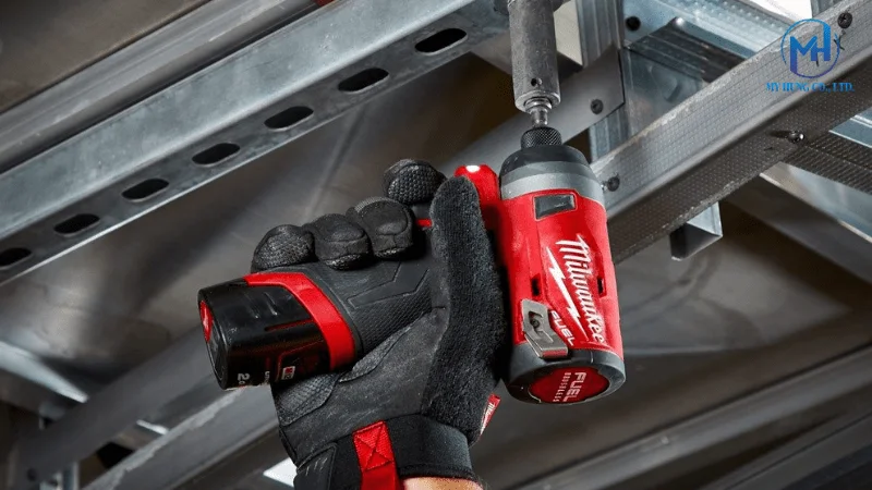 Máy Bắt Vít Milwaukee M12 FID