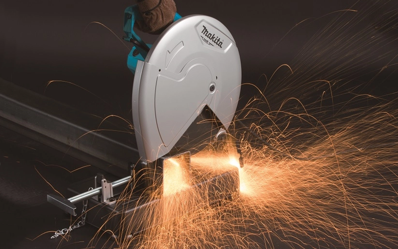 may-cat-sat-chinh-hang