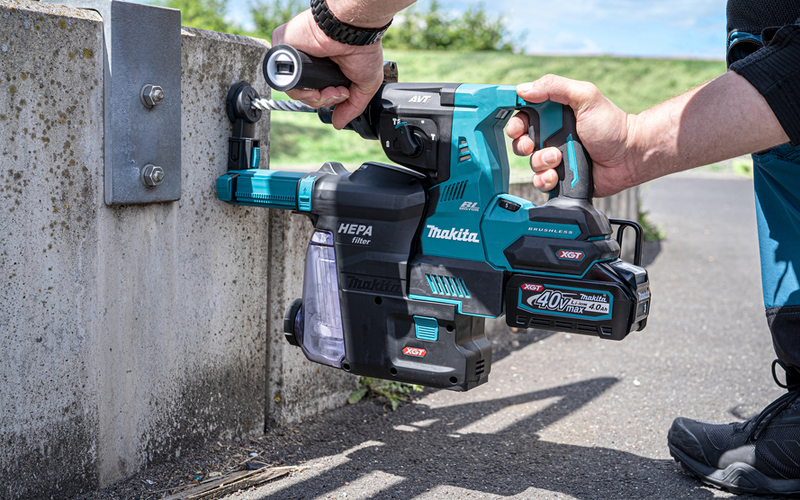 máy khoan bê tông Makita