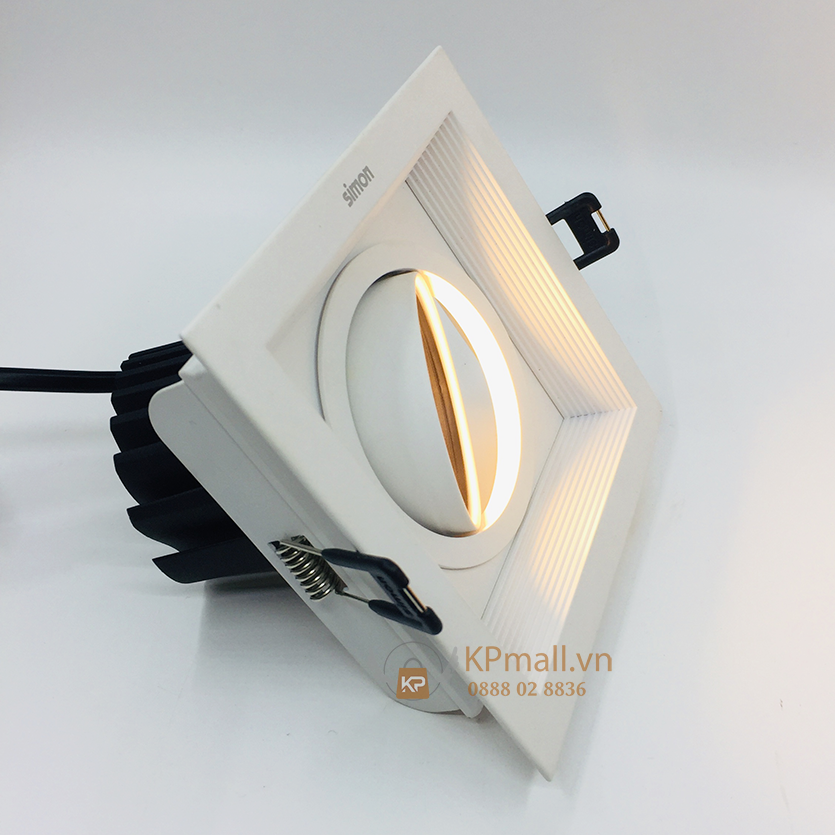 mat vien don den chieu diem spotlight simon n0424-0282