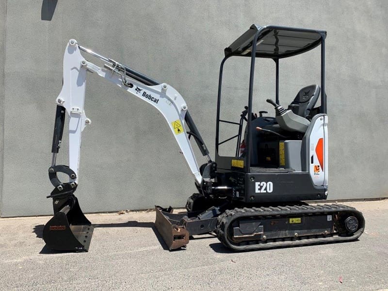 Máy đào Bobcat E20