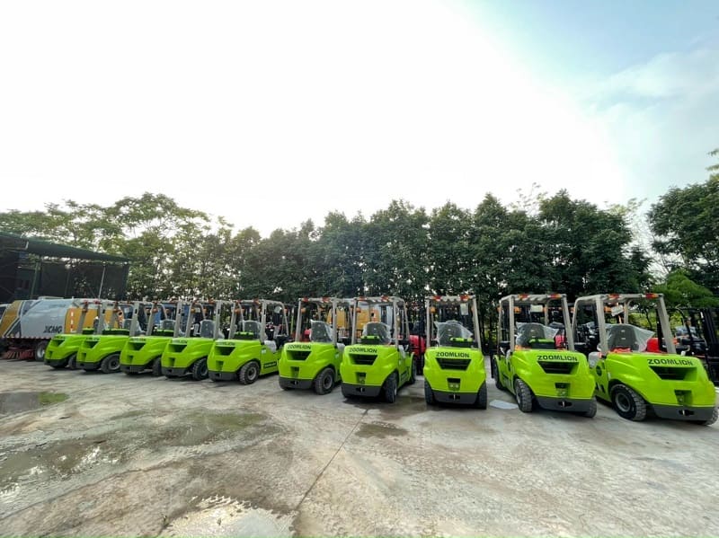 Xe nâng mới Zoomlion