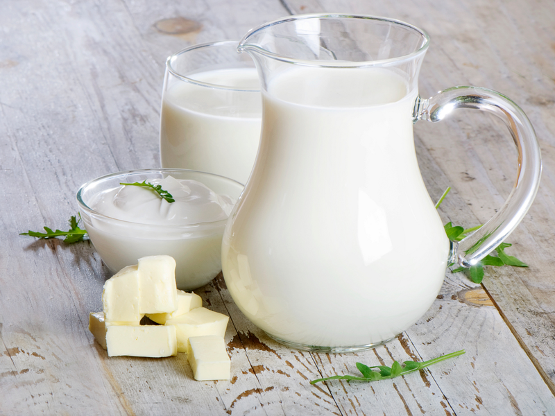 Cách làm trắng da tự nhiên với sữa tươi không đường
