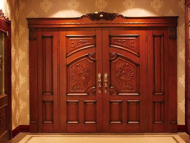 Mẫu cửa gỗ tự nhiên 4 cánh đẹp