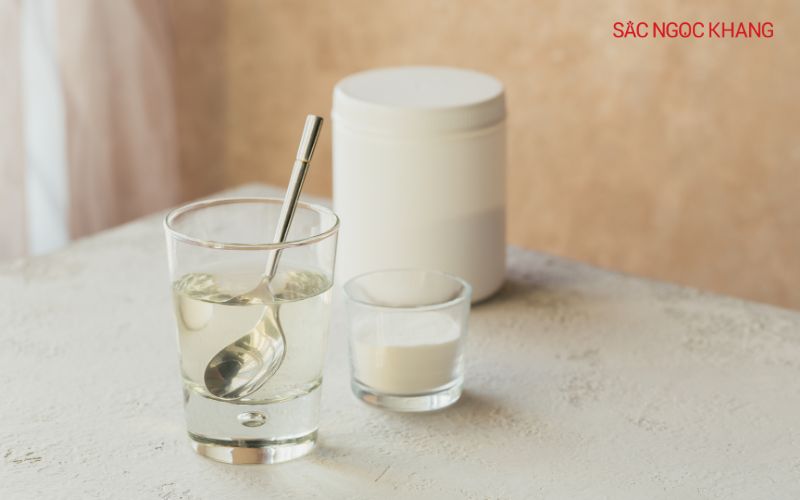 Collagen dạng bột được chiết xuất từ nguồn tự nhiên như da và sụn cá