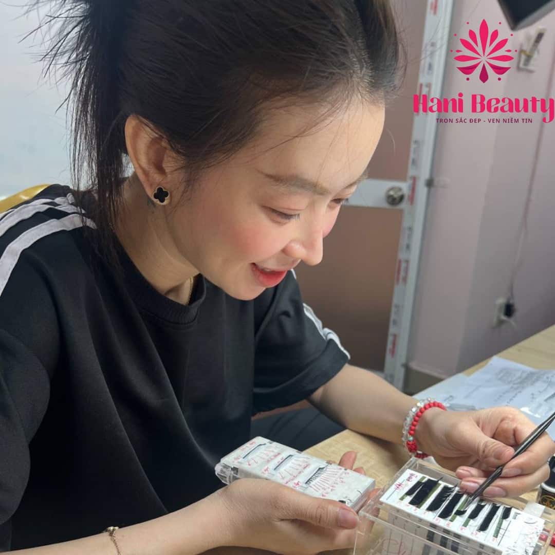 So Sánh Nhíp Nối Mi Hani Beauty Với Các Sản Phẩm Khác Trên Thị Trường