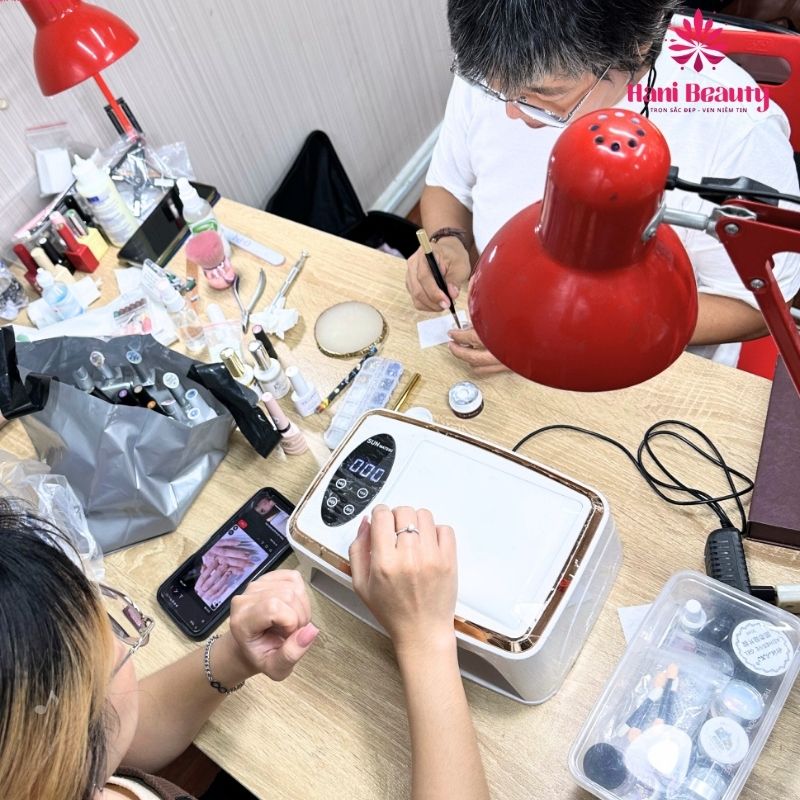 Kiểm soát tỷ lệ bột & liquid đúng chuẩn – chìa khóa cho bề mặt mượt và chắc