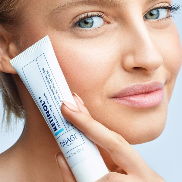 Trải nghiệm sản phẩm để thấy được sự tái tạo kết cấu da và cải thiện các nếp nhăn cũng như làm dịu da mà sản phẩm này mang lại (nguồn: us.lookfantastic.com)