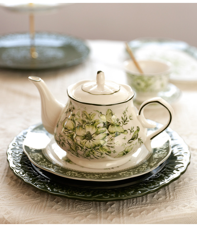 Bộ ấm trà phong cách Baroque BATP n3