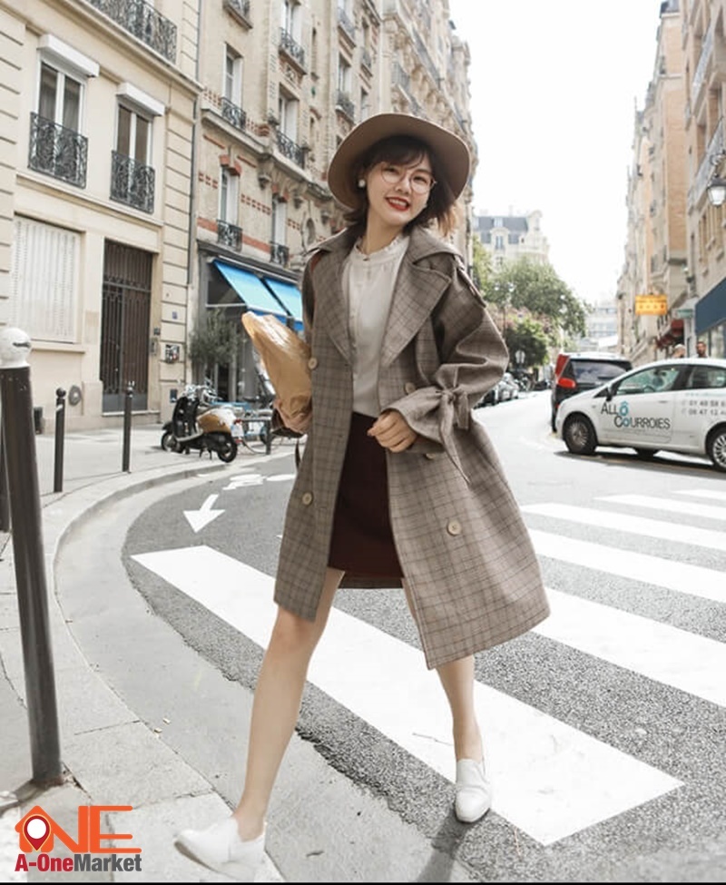 Chân váy ngắn phối áo khoác dạ