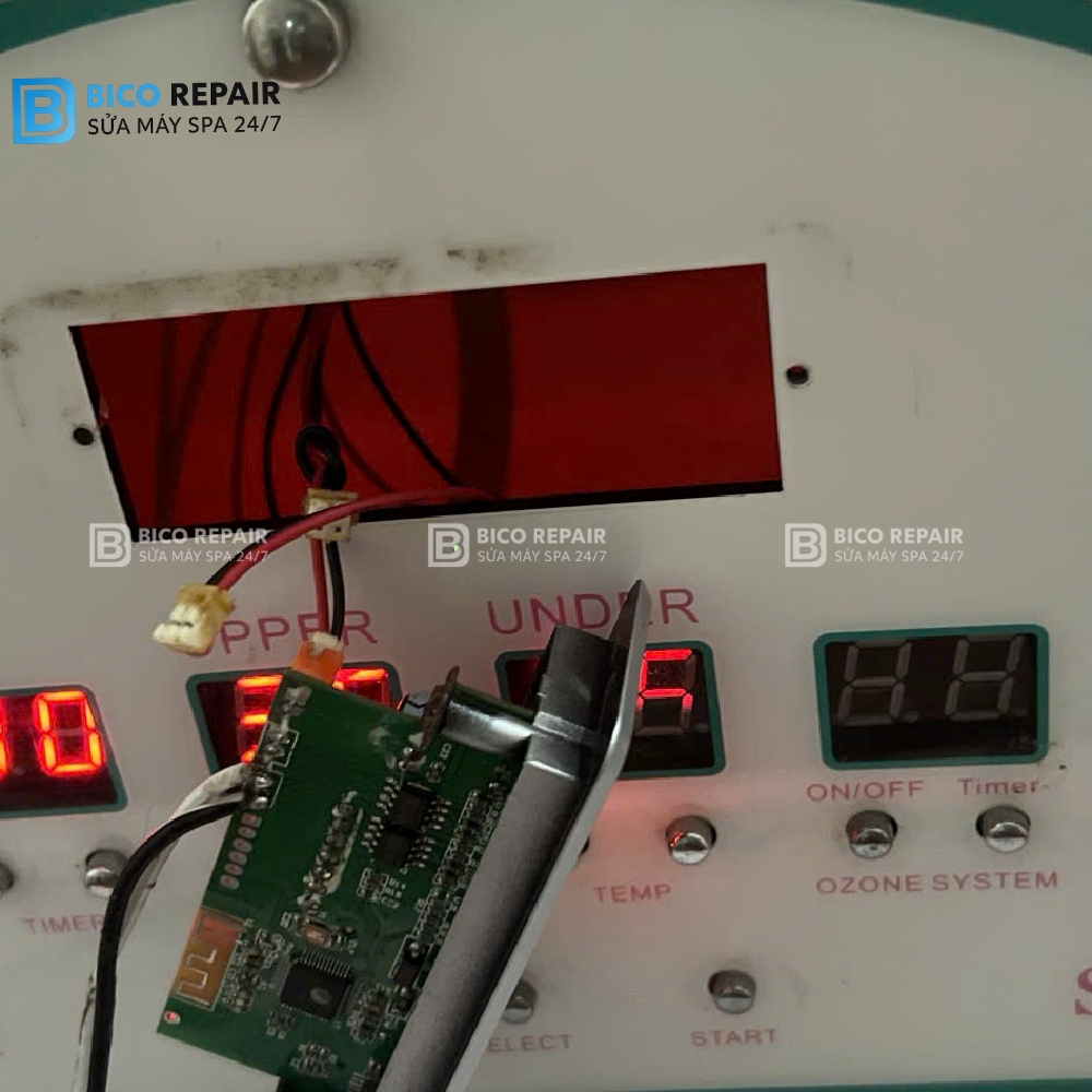 Kiểm tra và sửa chữa hệ thống điều khiển của phi thuyền tắm trắng