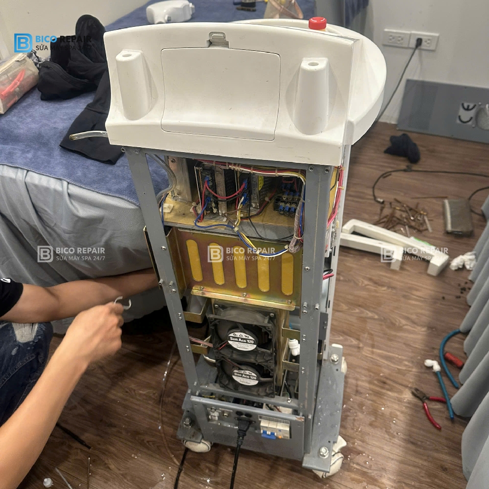 Sửa bo mạch máy triệt lông diode laser hỏng bo mạch công suất ở Hà Nội