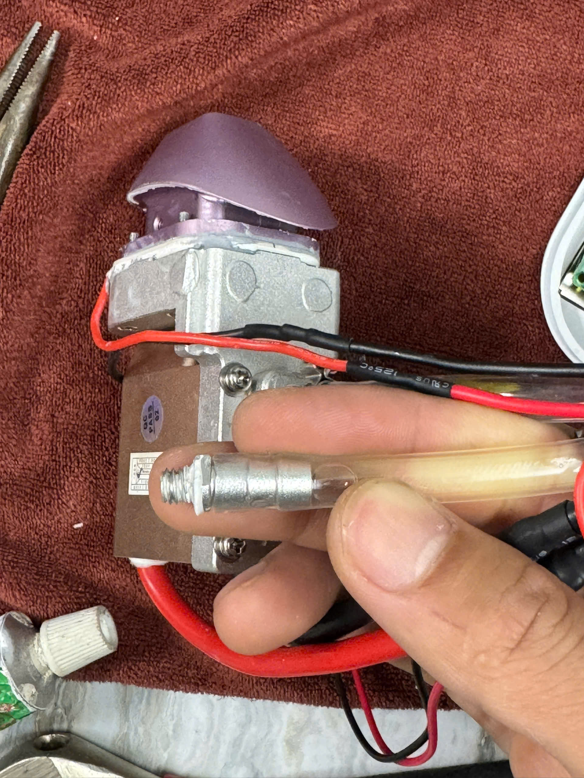 tay cầm máy diode laser bị hỏng linh kiện dò nước