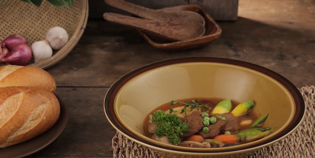 Bò chay nấu đậu