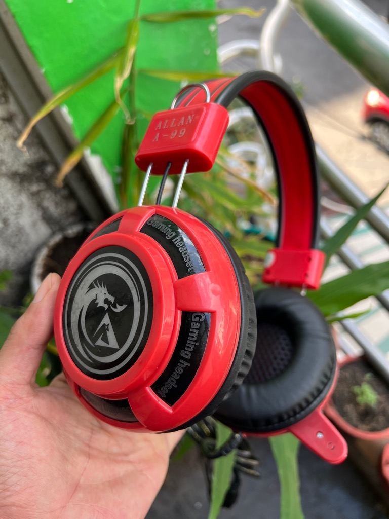 Tai nghe có dây 3.5 mẫu INPLAY A99 có led có dây (Headphone máy tính, có micro, chuyên game) màu đỏ [BH 3 tháng]