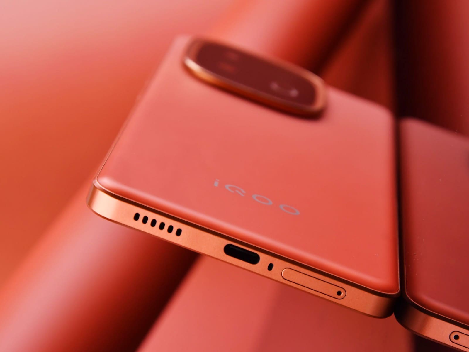 Viên Pin Khủng 7000mAh, Siêu Sạc Nhanh 120W