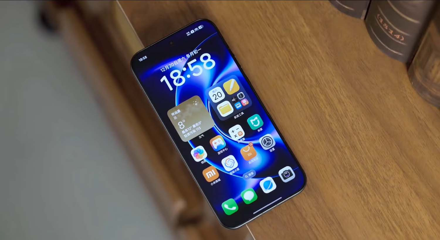 Màn hình OLED Xiaomi HyperRGB 6,9 inch – Hiển thị sắc nét và mượt mà