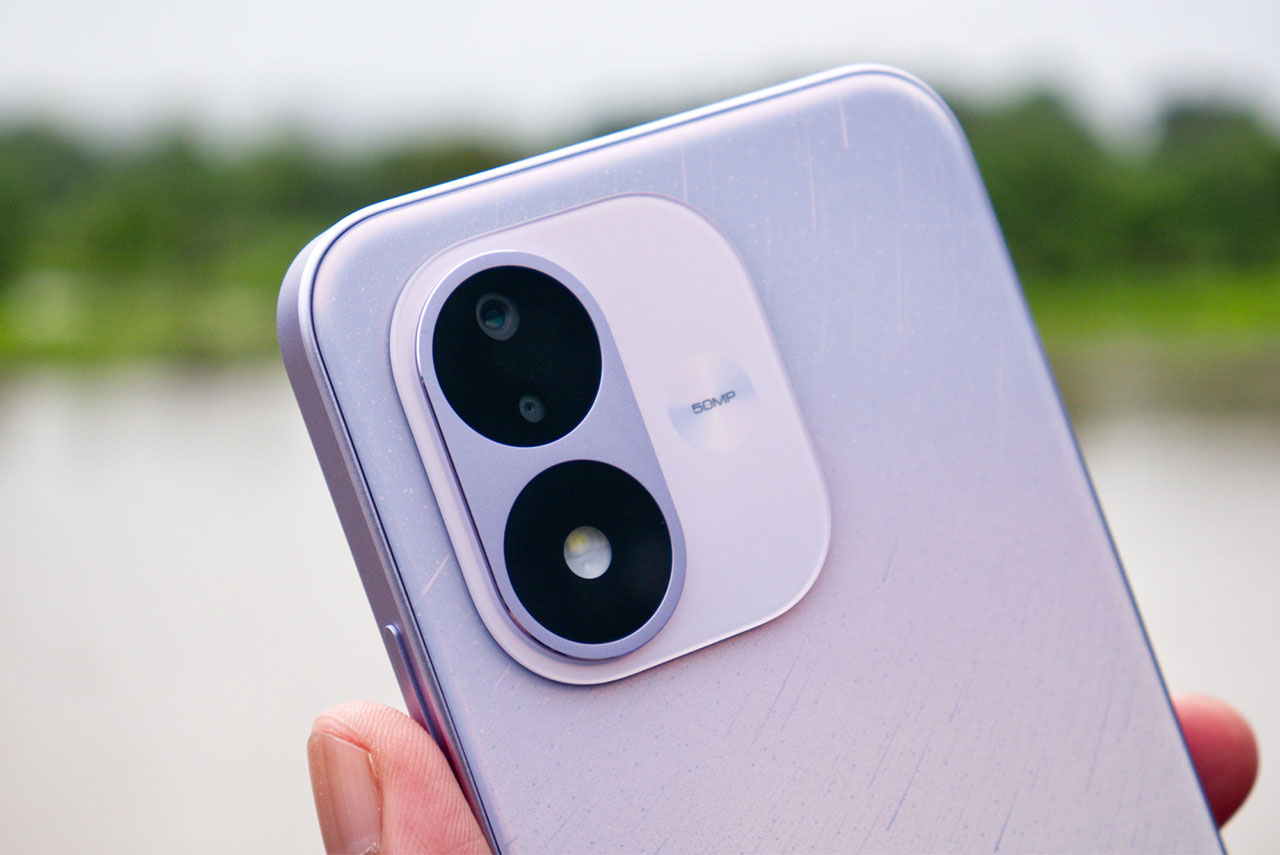 Khả năng nhiếp ảnh Camera 50MP tích hợp HyperAI