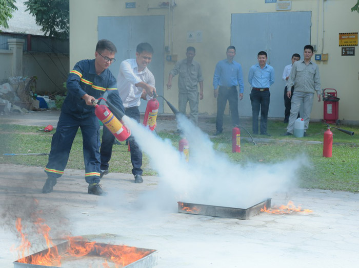 bình chữa cháy bột abc 4kg MFZL4 3
