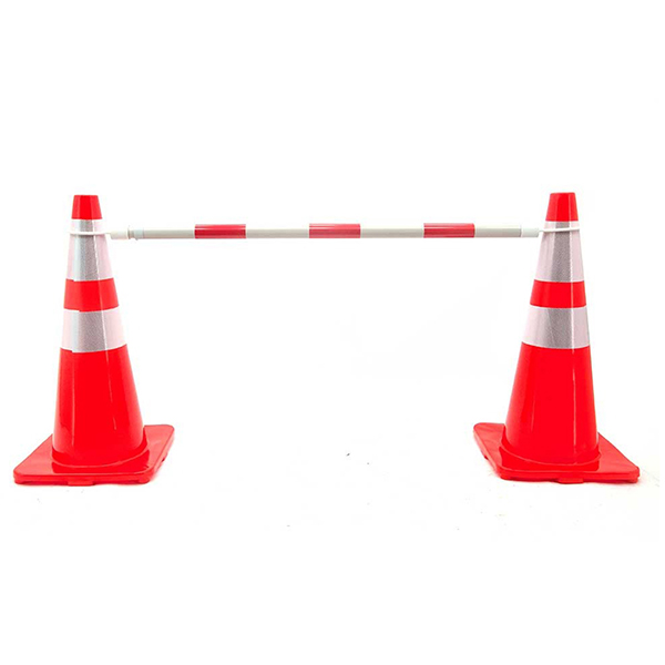 cọc tiêu nhựa dẻo PVC phản quang trắng 1