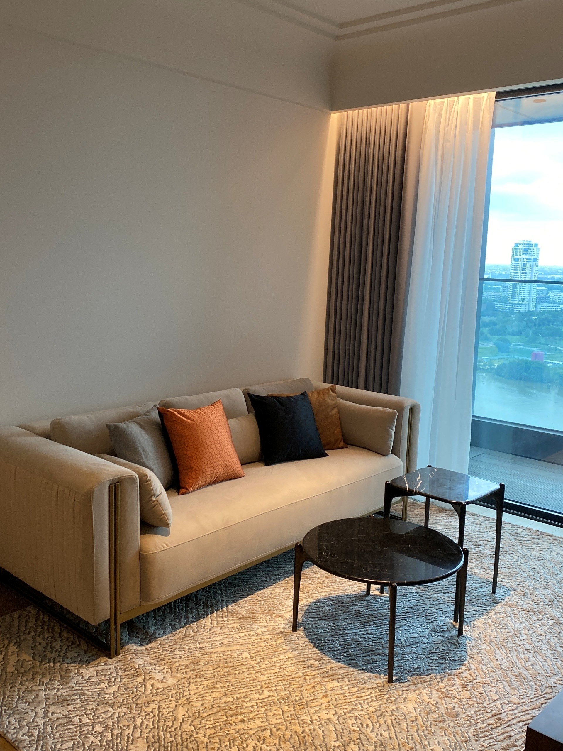 Sofa băng dài