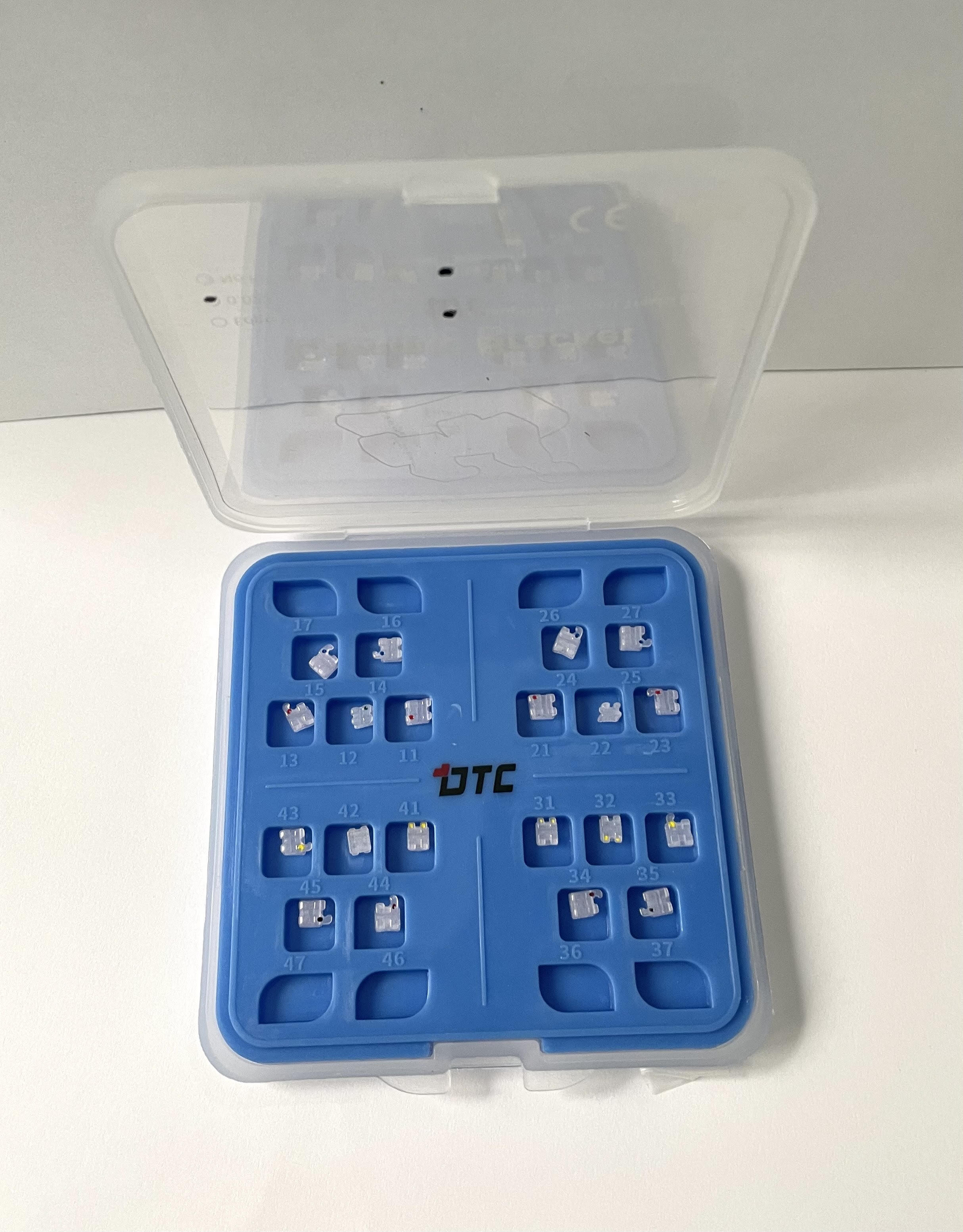 Mắc Cài Sứ Thường_DTC