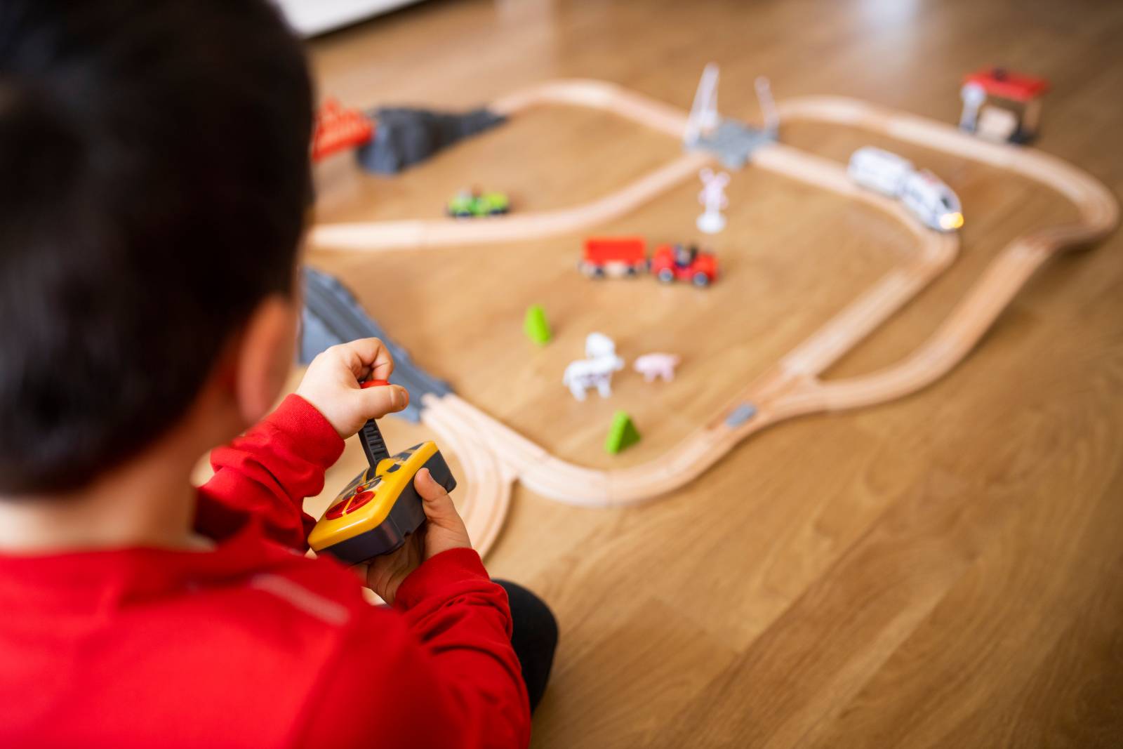 Tặng quà noel cho bé là đoàn tàu Noel vui nhộn