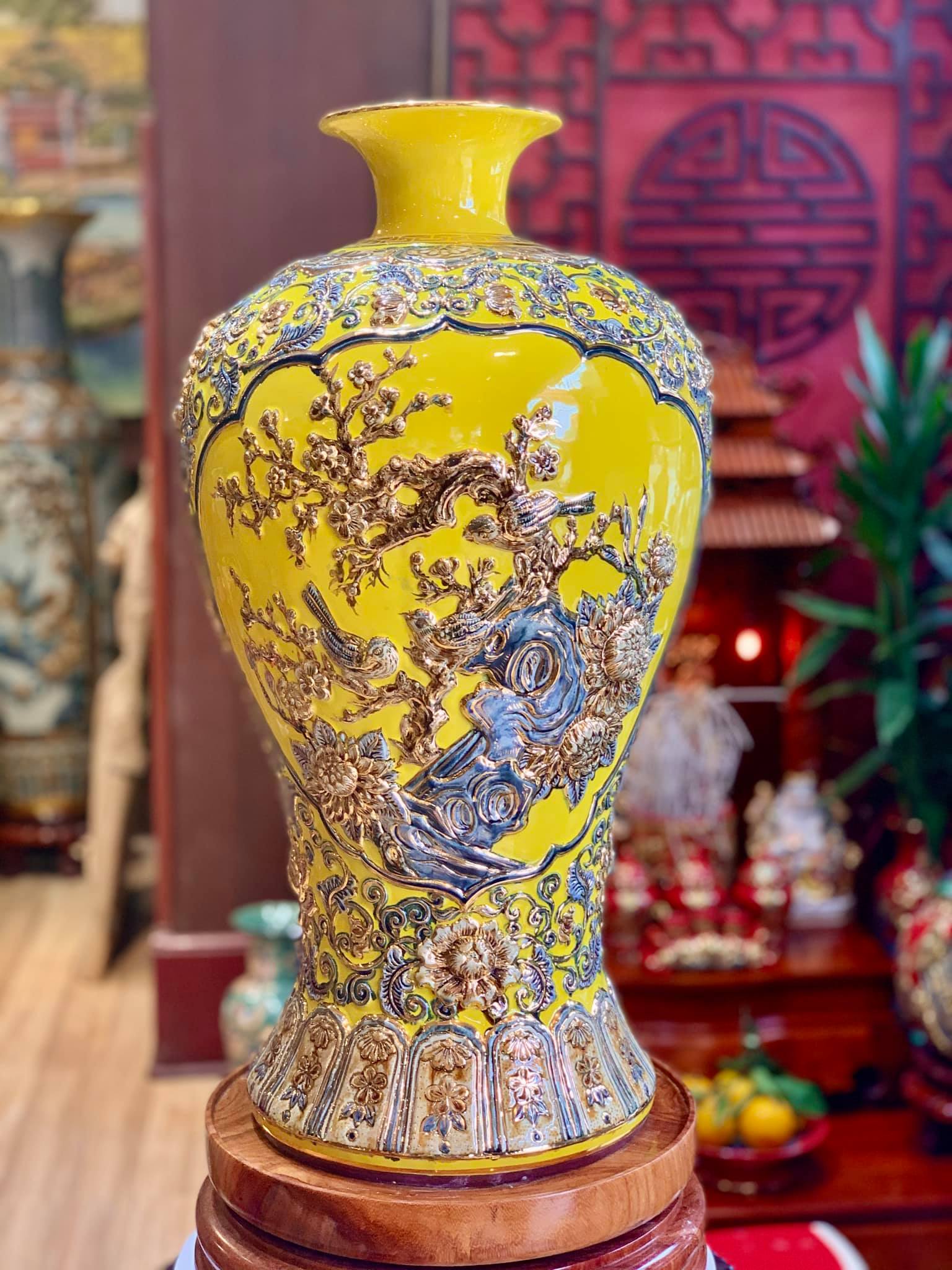 nhung-chiec-lo-luc-binh-co-hoa-tiet-tinh-te-se-co-gia-thanh-cao-hon