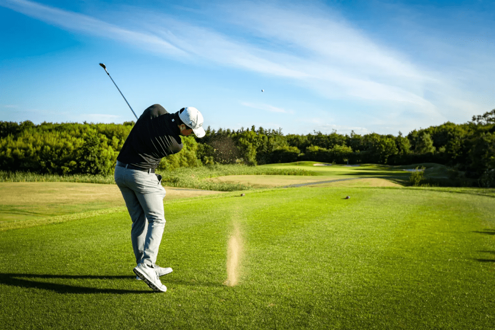 Tác động của thiết kế sân golf đến trải nghiệm và kỹ thuật của người chơi